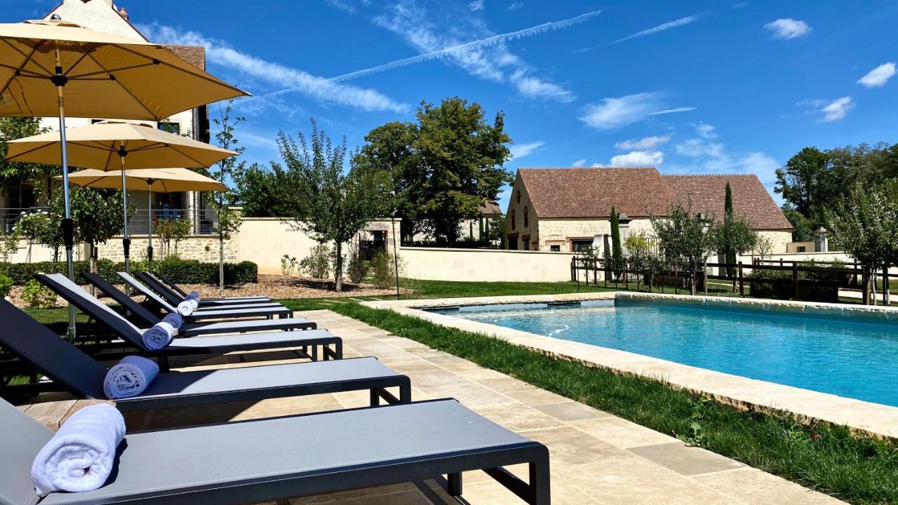 Domaine De Rymska & Spa - Relais & Chateaux Saint-Jean-de-Trezy Bagian luar foto