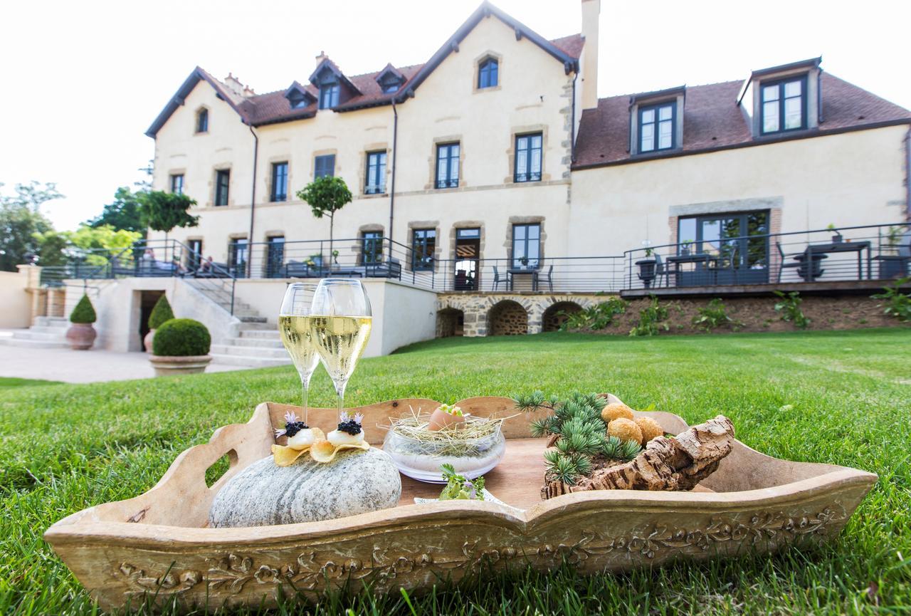 Domaine De Rymska & Spa - Relais & Chateaux Saint-Jean-de-Trezy Bagian luar foto